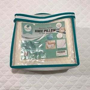 Memory Foam Knee Pillow